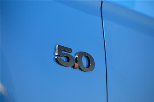 Mustang SVE "Coyote" Style Black 5.0 Emblem Black