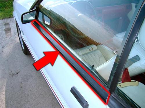 1987-93 Mustang Outer Door Belt Molding Pair